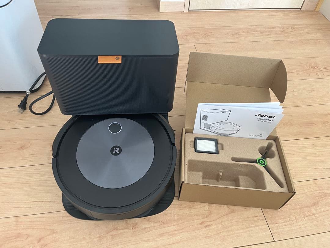 【値下げしました】iRobot Roomba ルンバ j7＋　ロボット掃除機