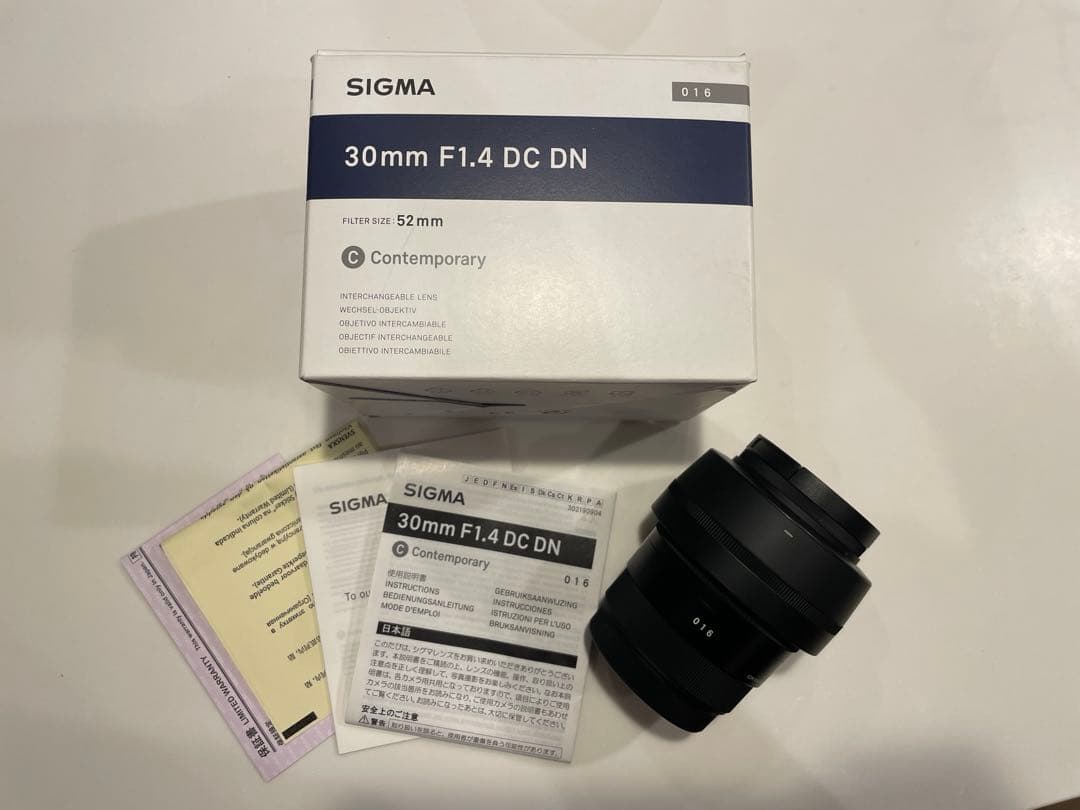 美品　SIGMA 30mm F1.4 DC DN Xマウント　保護フィルターあり