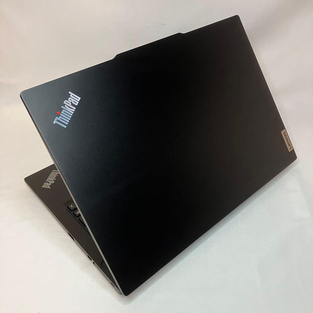 美品 ThinkPad E14 Gen5 Ryzen5 16GB 512GB