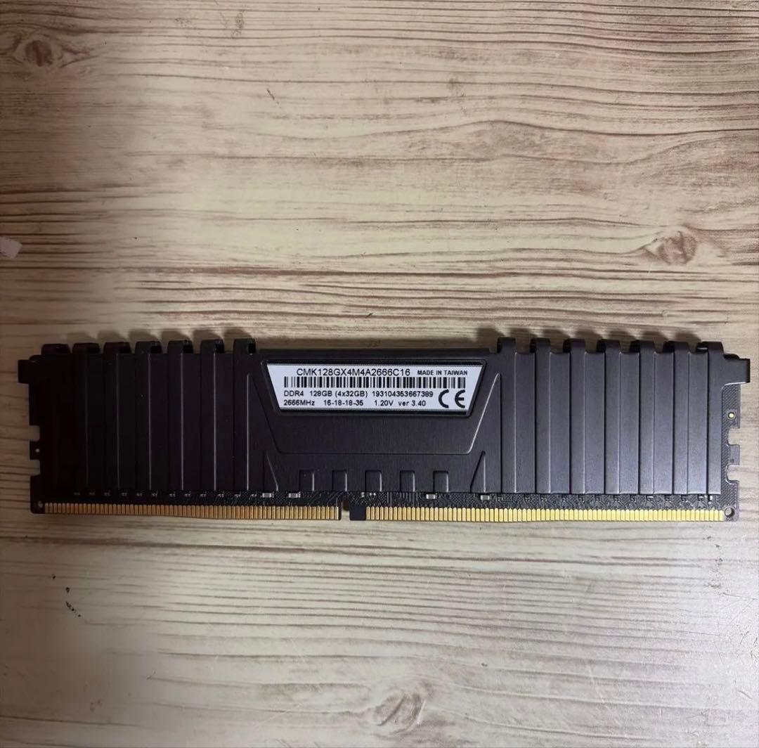 CORSAIR DDR4-2666 32GB 32GB一枚