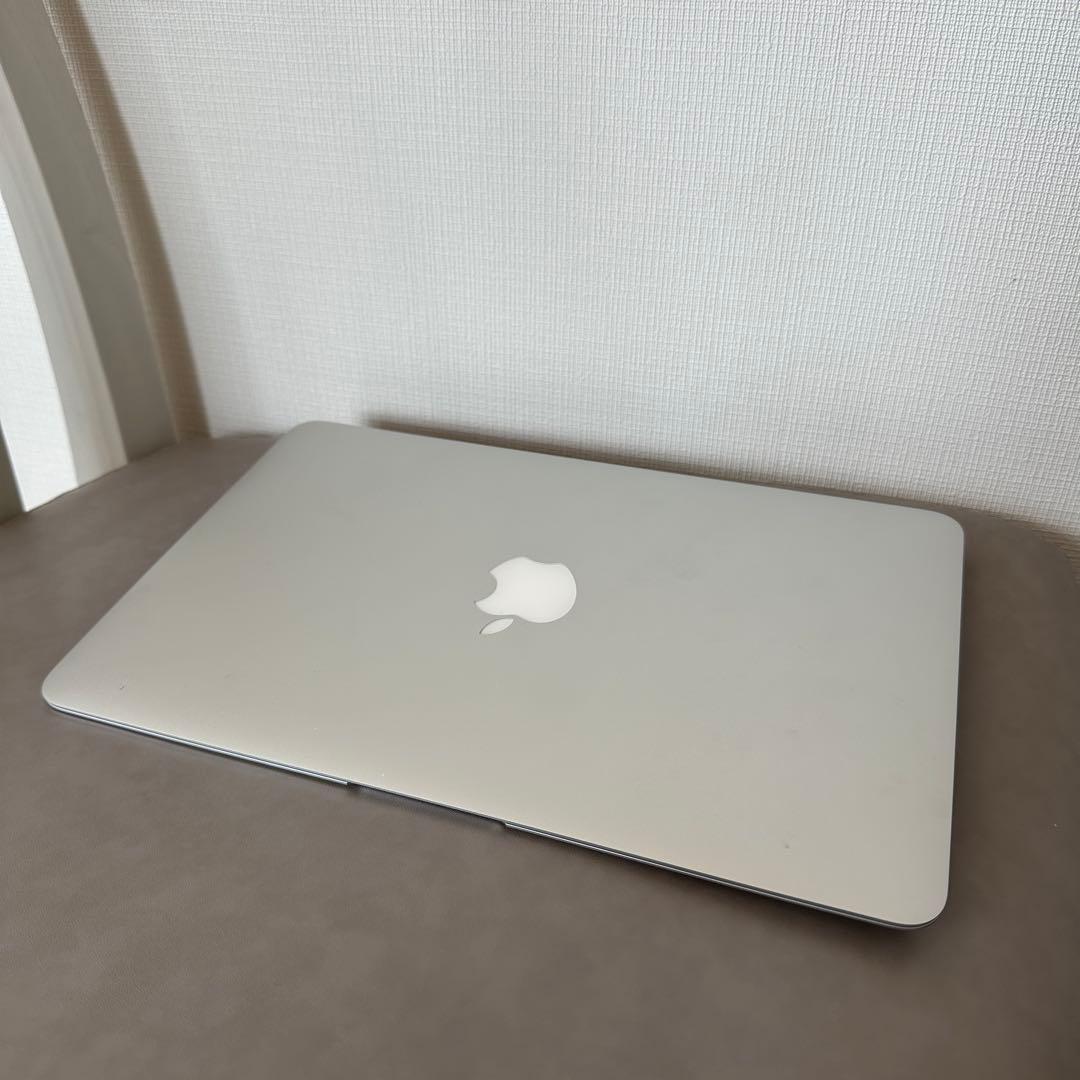 【即発送】Apple MacBook Air シルバー 充電器付き　A1465