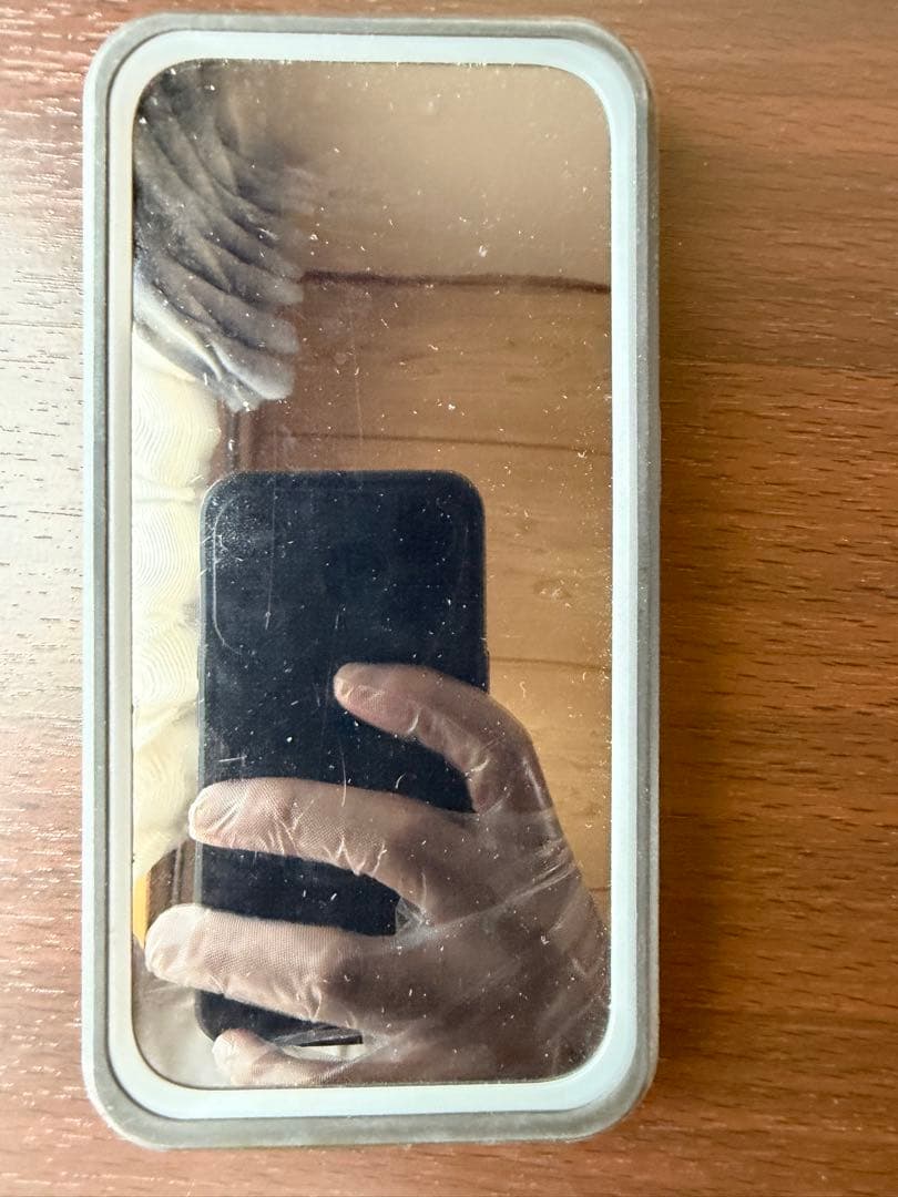 【極上美品】iPhone 15 Pro 128GB（ブラックチタニウム）