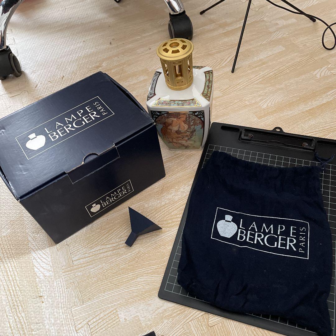 ランプベルジェ　ミュシャ（四季）