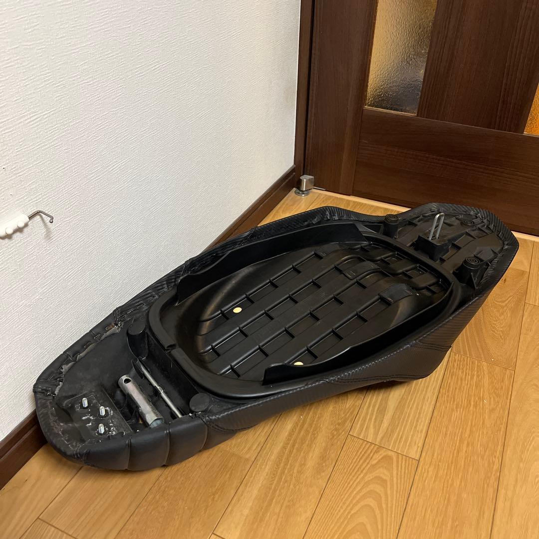 エンデュランス　NMAX　カスタムシート TYPE L