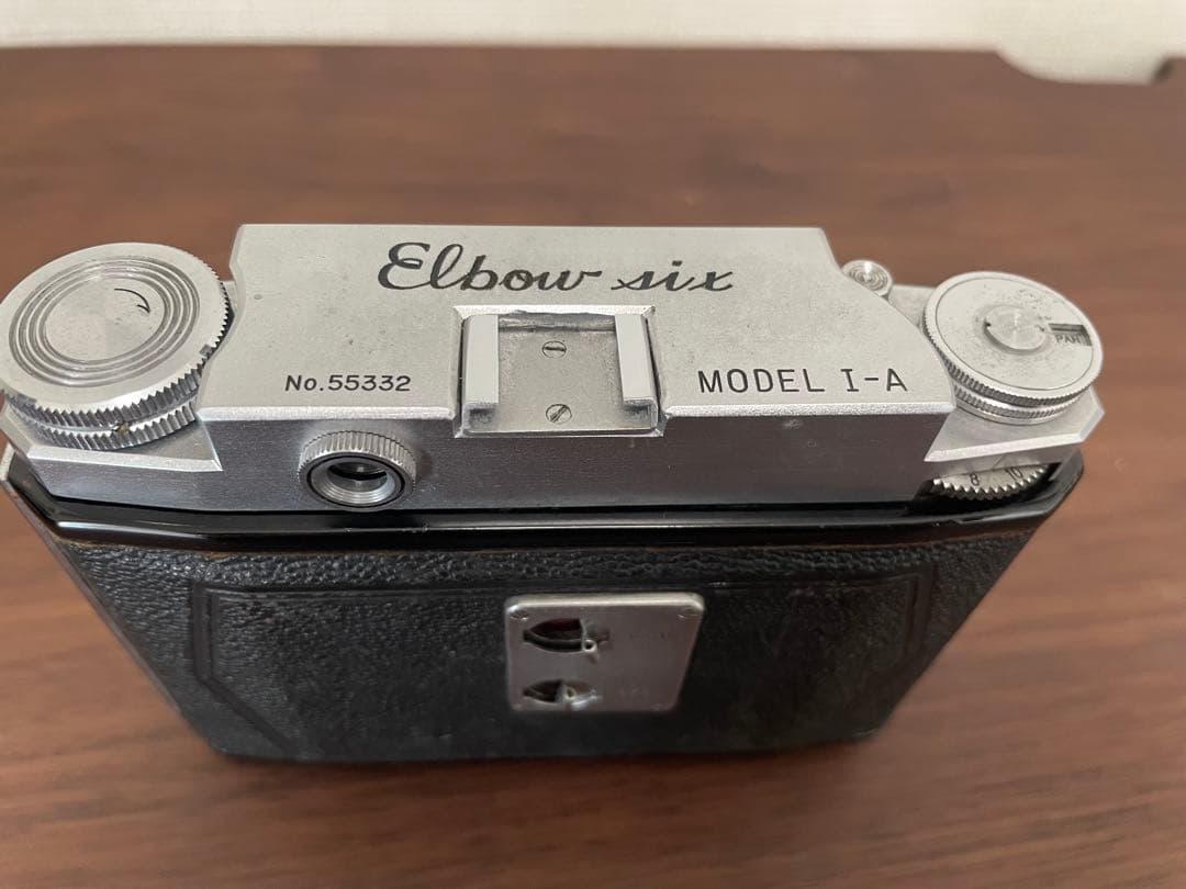 カメラ エルボーシックス