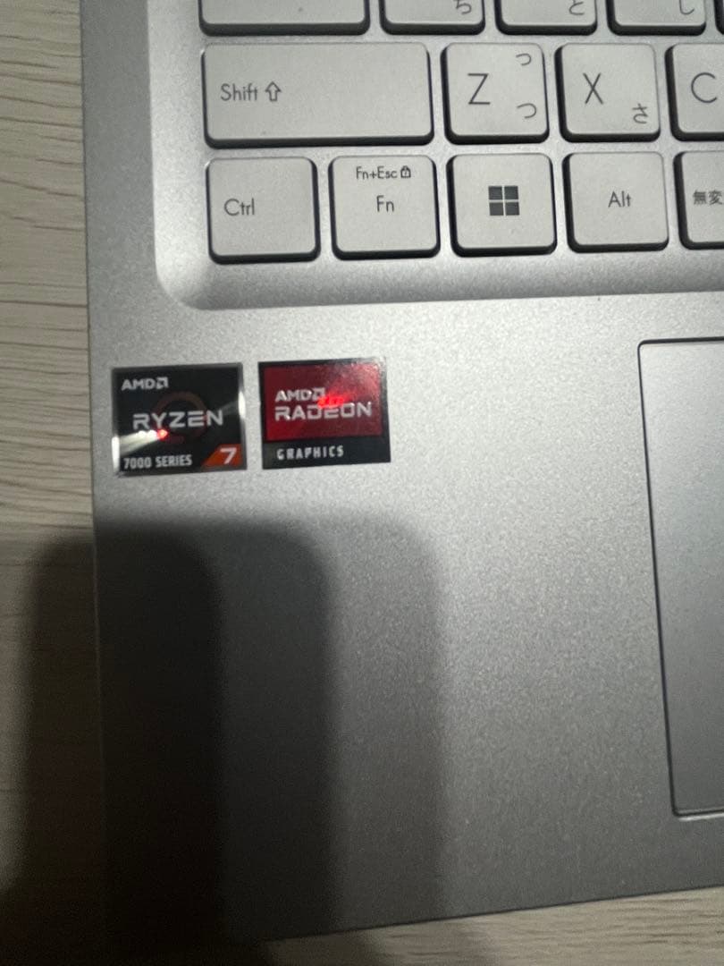 ASUS VivoBook AMD Ryzen 7 7000シリーズ