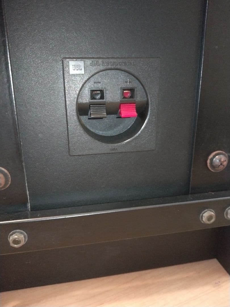 JBL J216PRO スピーカー ブラック ブラケット付　美品　店舗様等で