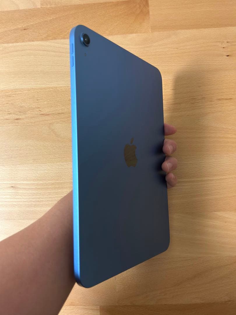 Apple iPad (第11世代) 128GB ブルー 保護フィルム&ケース付