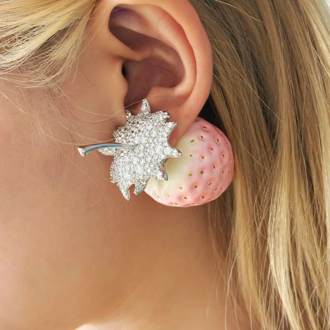 yvmin ピアス片耳　いちご