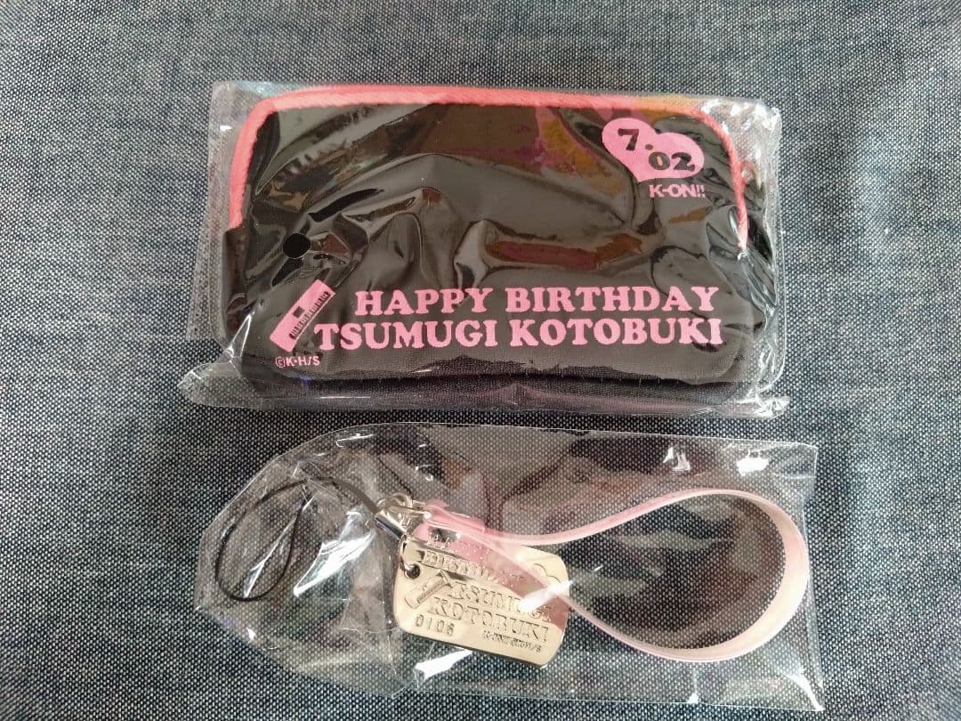 カメラ　けいおん!!×CASIO EXILIMコラボデジタルカメラ 琴吹紬