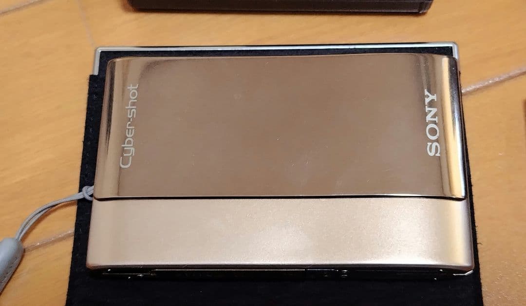 中古品　SONY　Cyber-shot　Exmor R 10.2 DSC−TX1