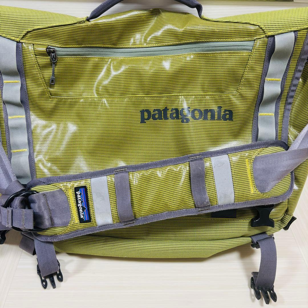 パタゴニア ブラックホール・メッセンジャー 22L