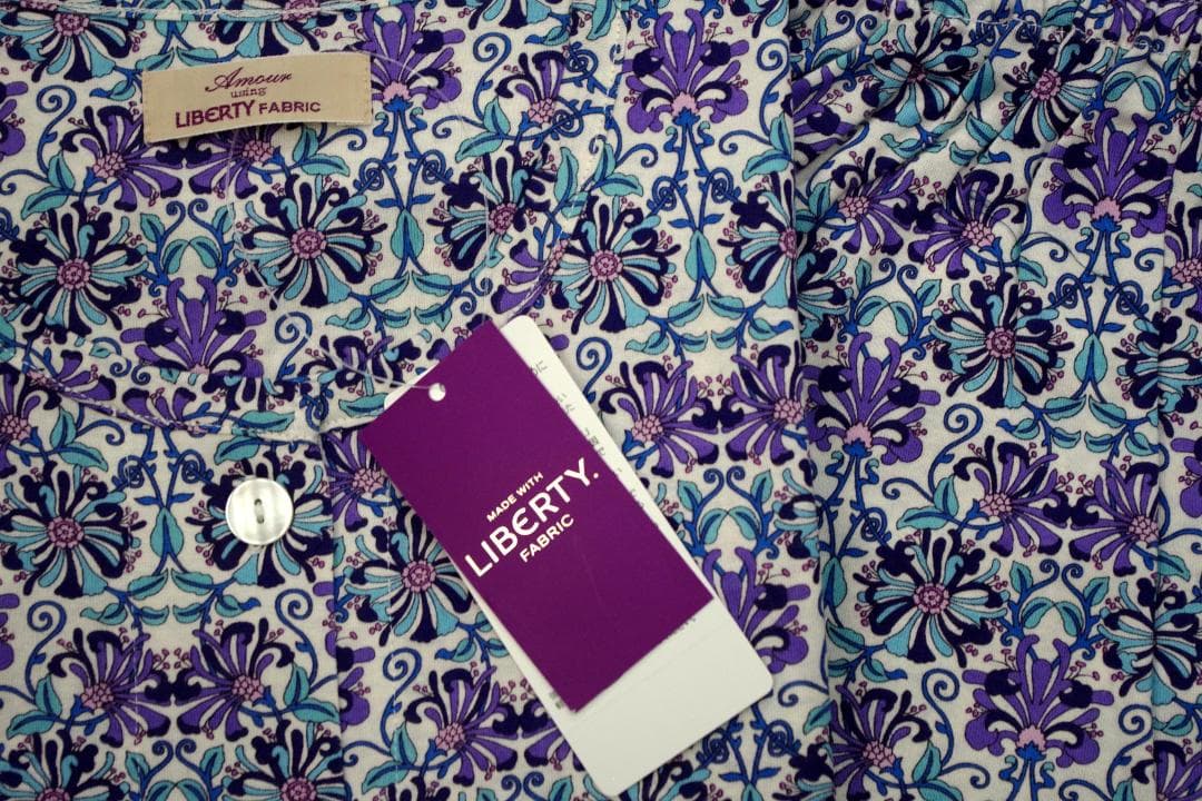 【新品】リバティ LIBERTY fabric　春秋物パジャマ（M)B15日本製