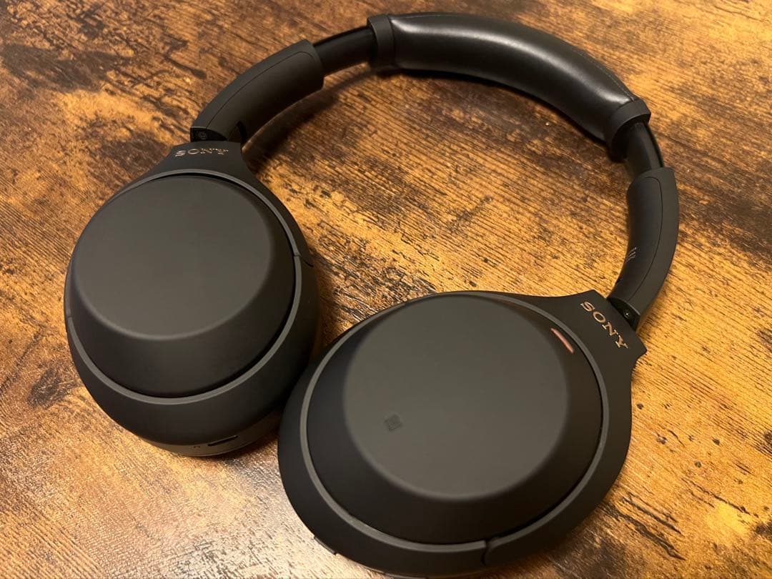 【美品】SONY ヘッドホン WH-1000XM4-B ブラック 付属品完備♪