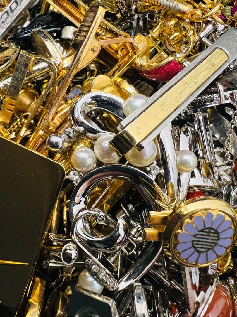 【生前整理　遺品整理】指輪　ブローチ　ネクタイピン　カフス　他　アクセサリー