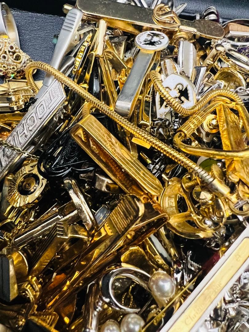 【生前整理　遺品整理】指輪　ブローチ　ネクタイピン　カフス　他　アクセサリー