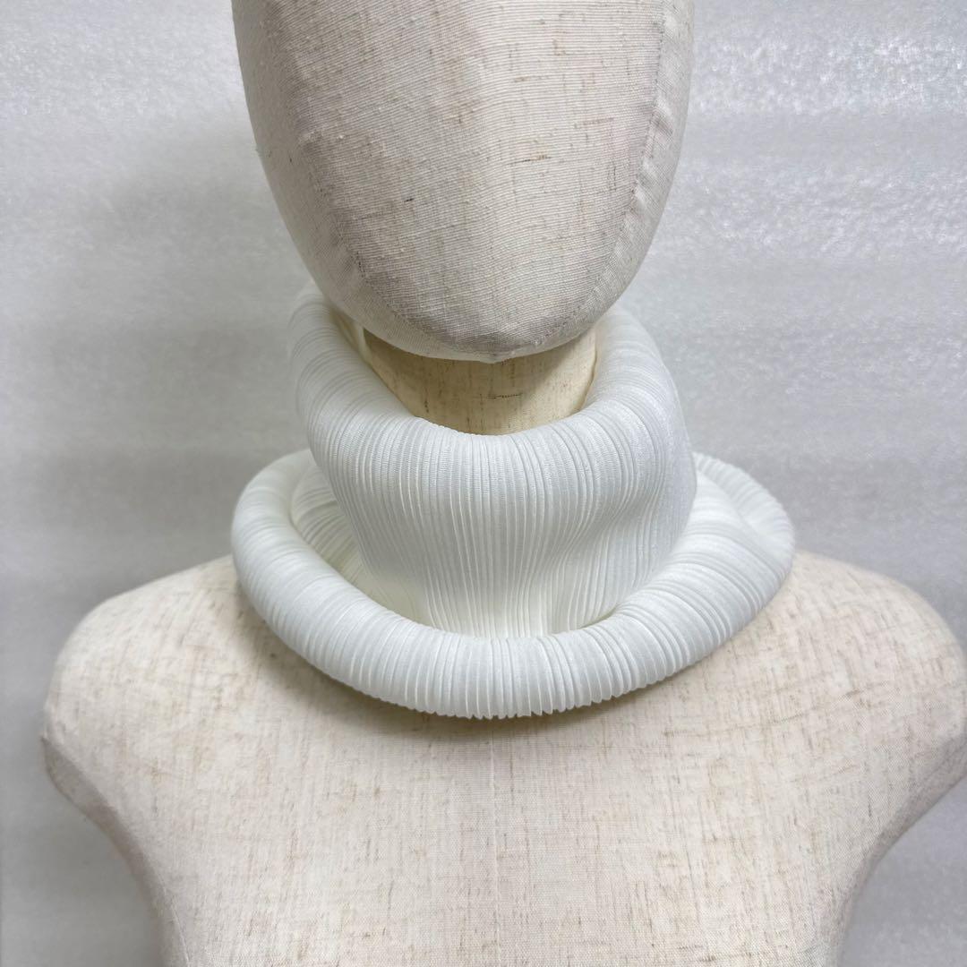 【美品】pleats please ネックウォーマー　スヌード　ホワイト