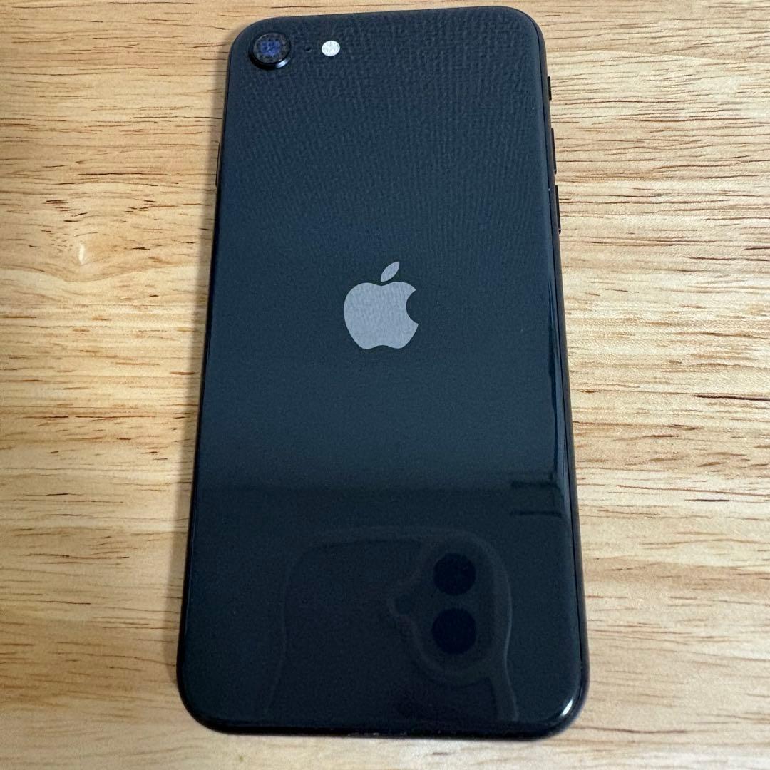 バッテリー82% iPhoneSE第2世代 64GB レッド 本体のみ