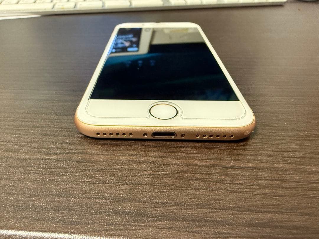 iPhone8 64GB ゴールド　中古　SIMフリー