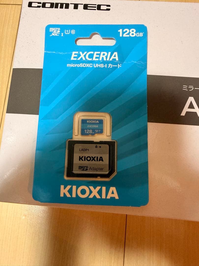 新品未使用、おまけ付き　コムテック ミラー型ドライブレコーダー AZDR48