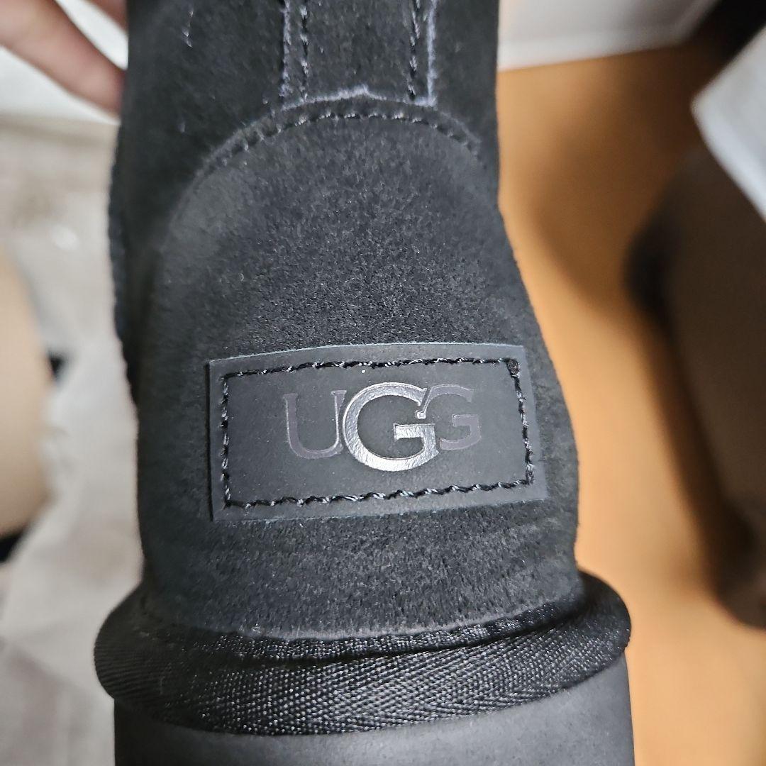 「新品未使用」ugg　クラシックミニⅡ　ブラック　23