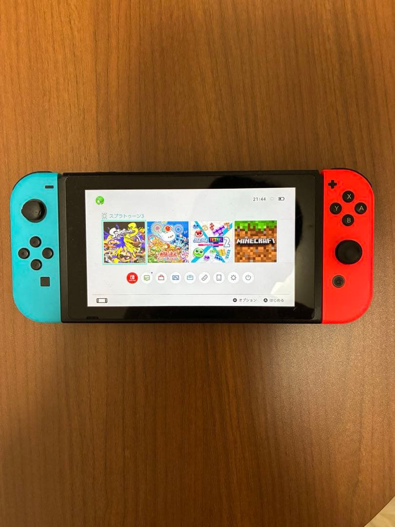 Nintendo Switch 赤青とSwitchソフト4つとヘッドホン