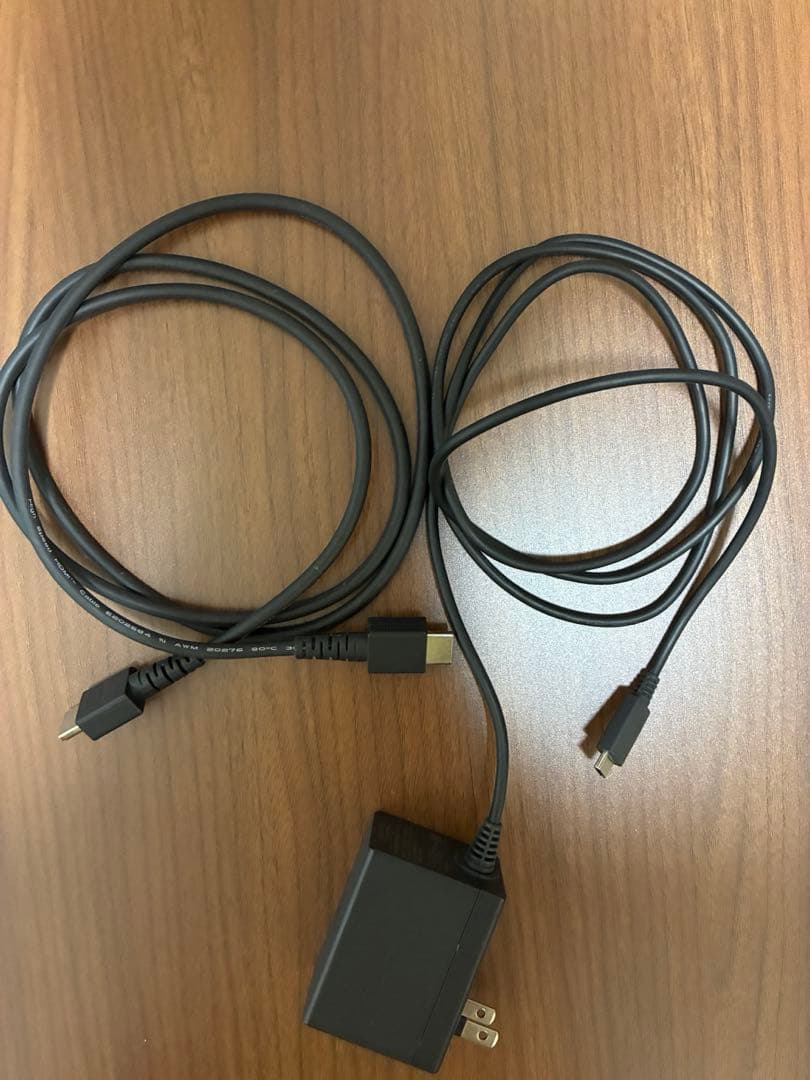 Nintendo Switch 赤青とSwitchソフト4つとヘッドホン