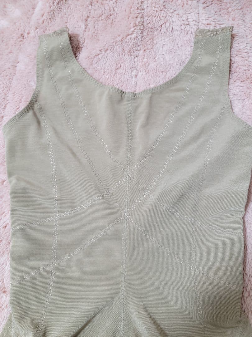 美品　LaLa　Grant 補正下着　ボディースーツ