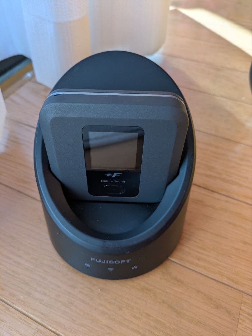 富士ソフト(Fujisoft) +F FS040W と 専用ホームキット