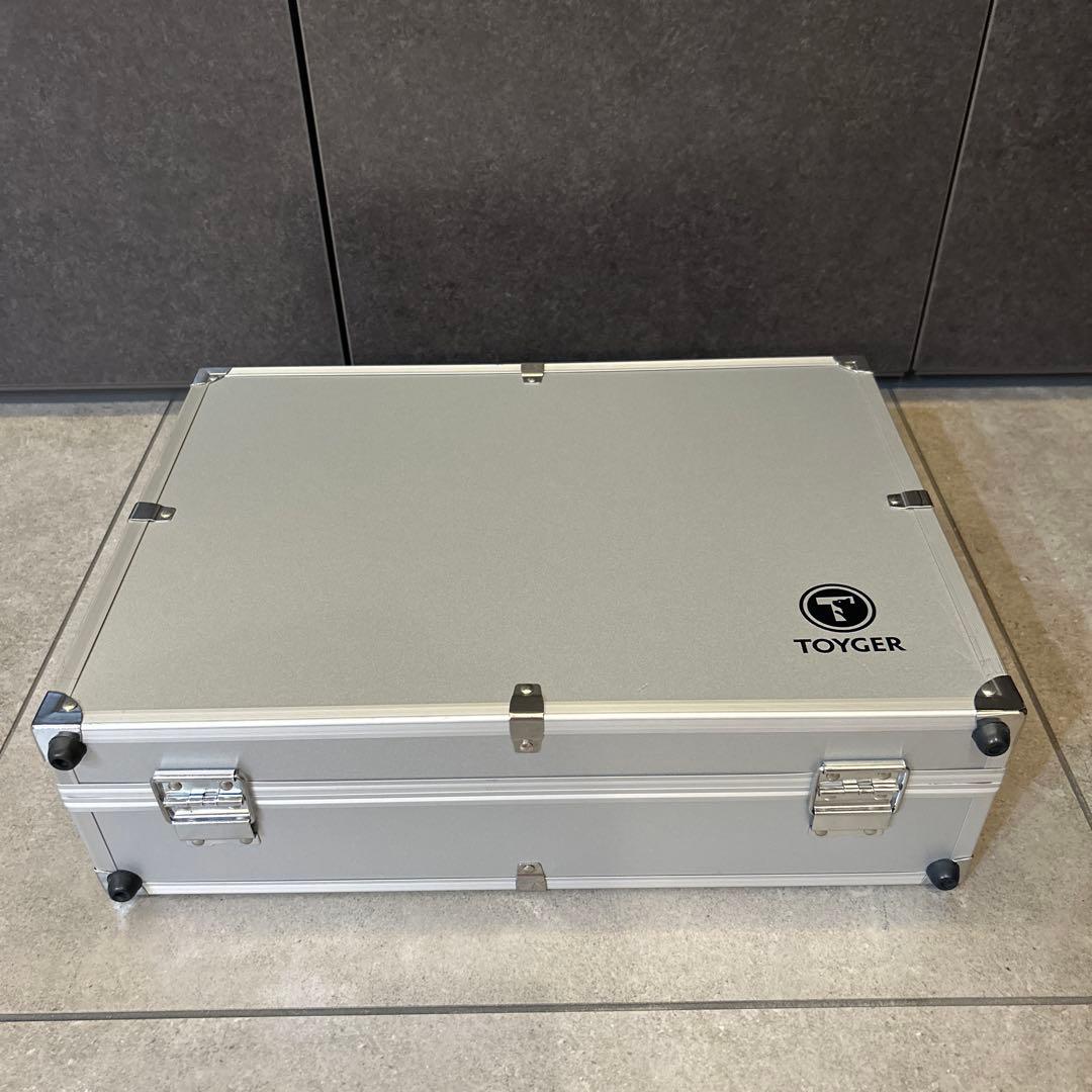 トイガー TOYGER CEO Storage アタッシュケース シルバー