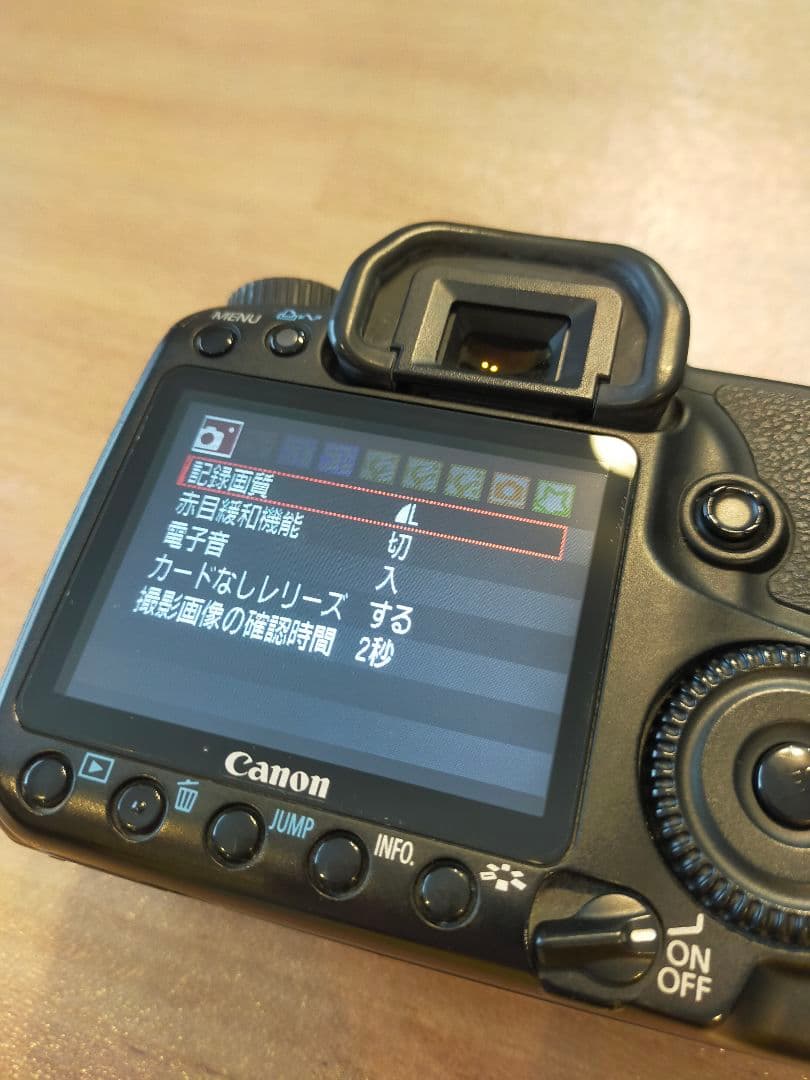 Canon EOS 40D デジタル一眼レフカメラ　キャノン