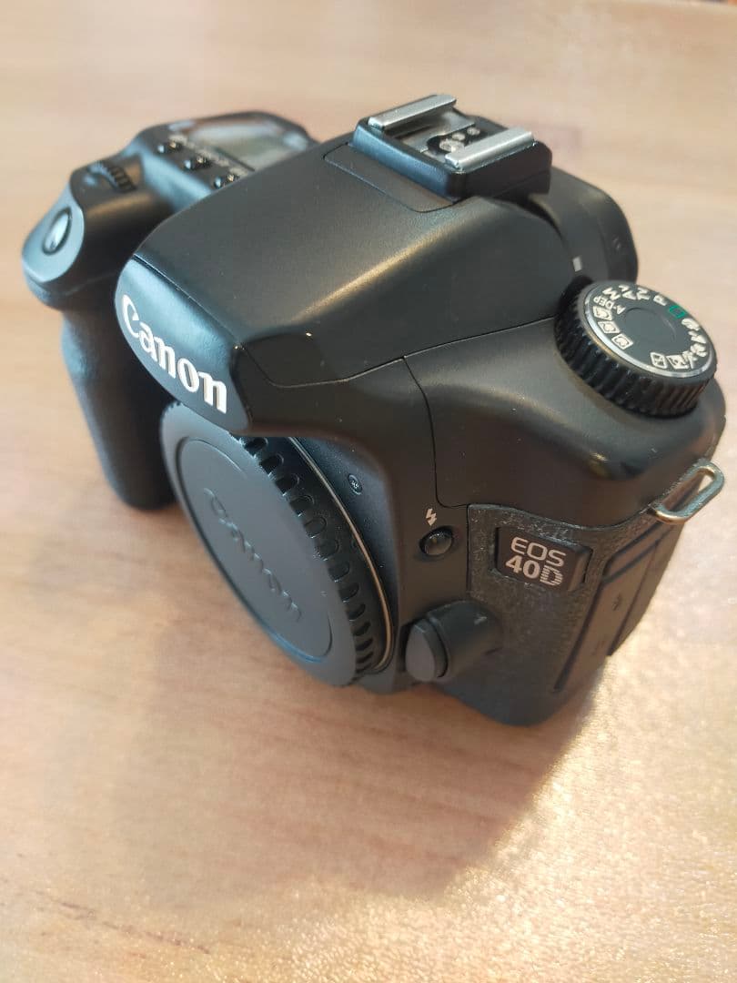 Canon EOS 40D デジタル一眼レフカメラ　キャノン