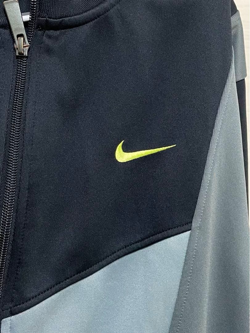 ナイキ ラファエル ナダル ジャケット 全米オープン2010 優勝モデル