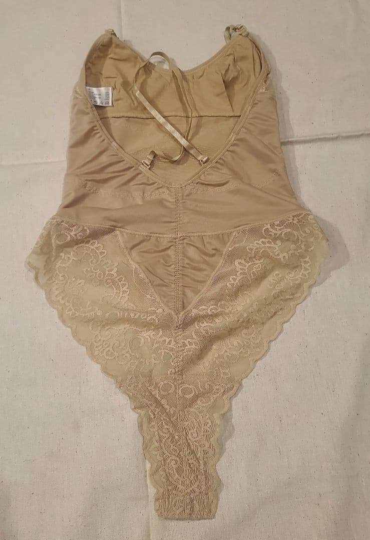 Mサイズ 【ODILIA】スナップ付 バレエ ボディーサポートファンデーション