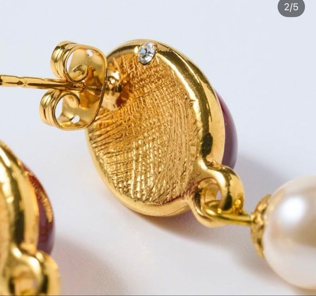 セシルエジャンヌ　ヴィンテージガラスピアス　ルージュ