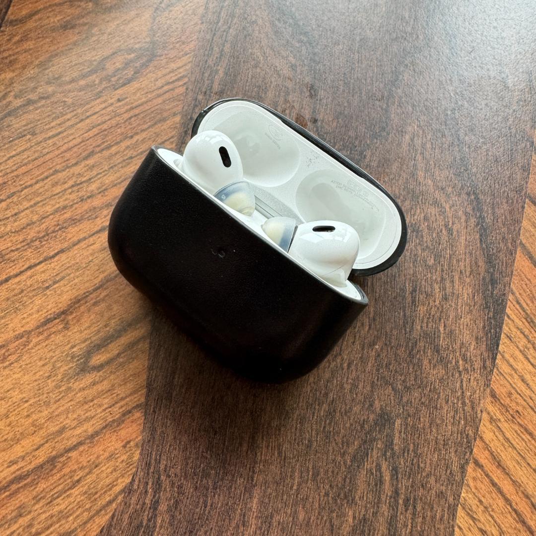 AirPods pro 第2世代 ライトニング 本革レザーケース付き