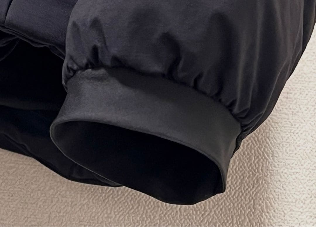 アークテリクスアトムヘビーウェイトフーディ ブラック Sサイズ