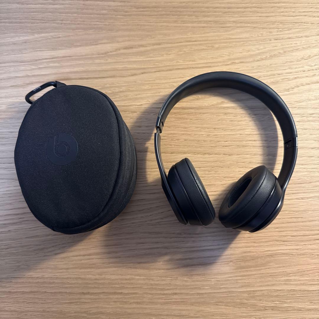 Beats Solo3 Wireless ブラック　ヘッドホン　収納ケース付き