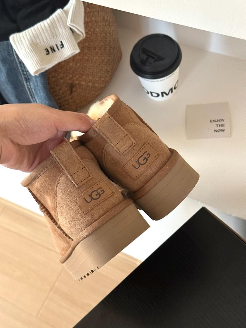 UGG レディース クラシック ウルトラミニ プラットフォーム ブーツ