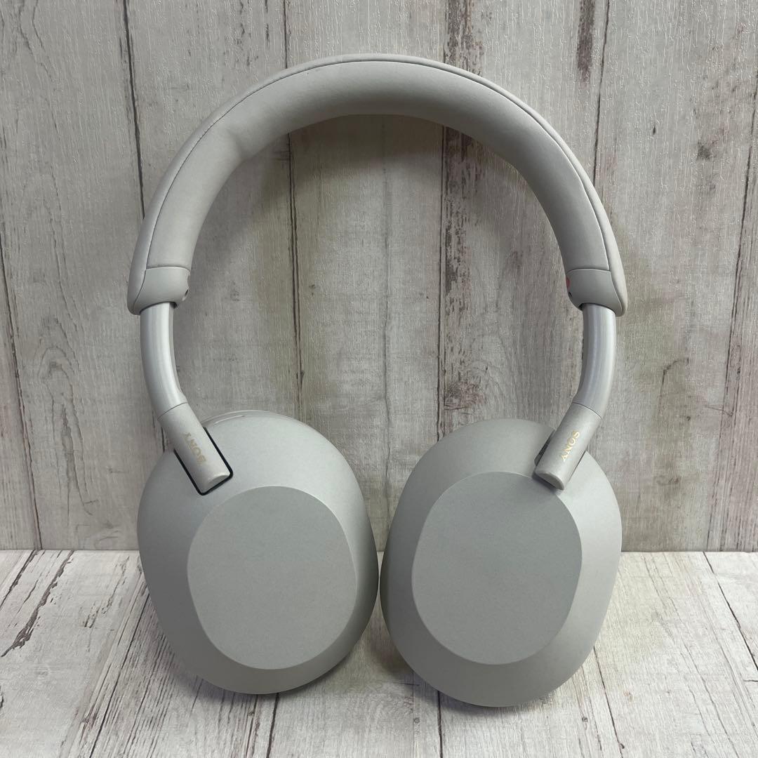 SONY ワイヤレスヘッドホン　WH-1000XM5 プラチナシルバー