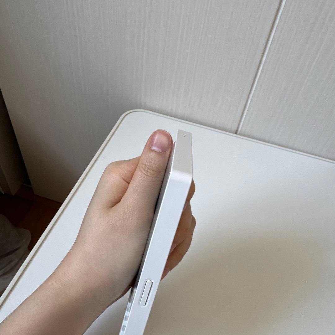 美品　Minimal Phone ホワイト