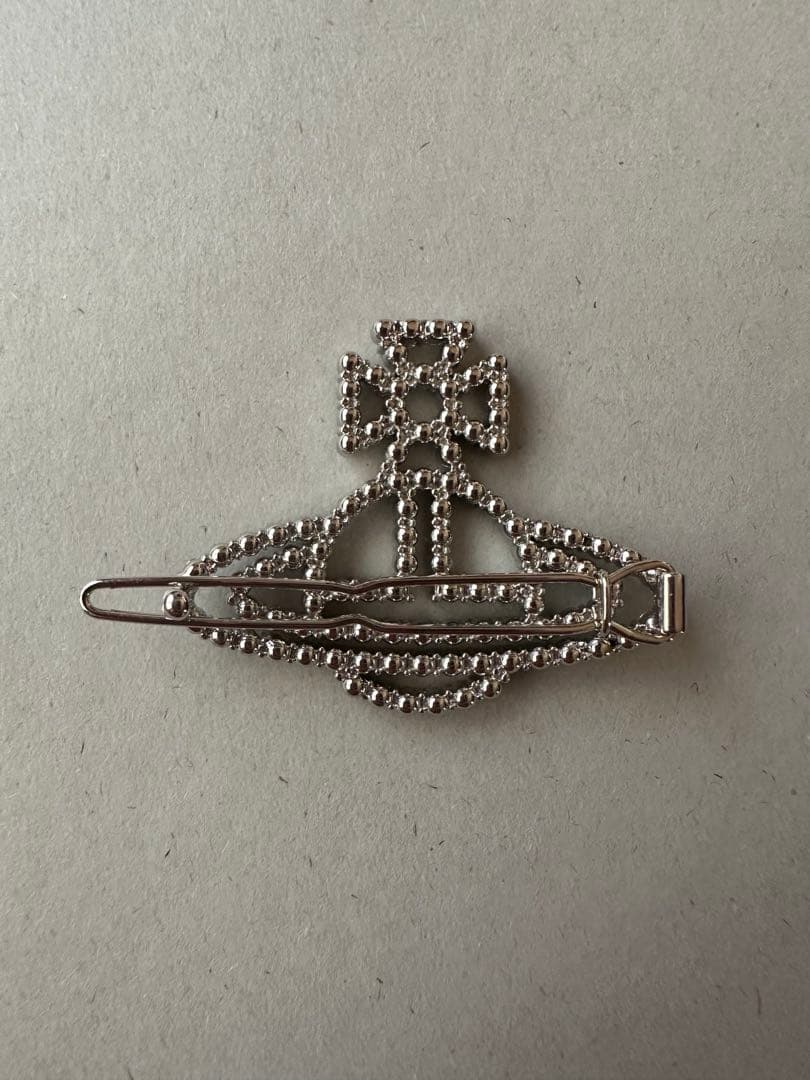 ヴィヴィアンウエストウッド　ヘアピン