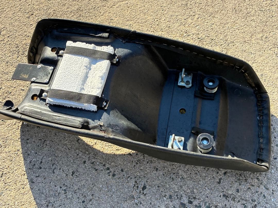 GPZ900R 社外シート