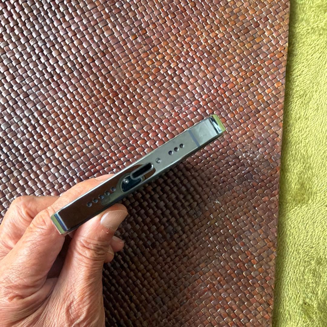 アイホン iPhone 13PRO 128G バッテリー100% 極美品❗️