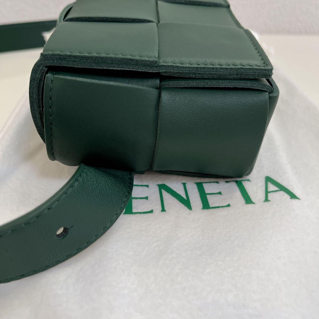 【美品】ボッテガヴェネタ　カセット　ショルダーバッグ　ボディバッグ　グリーン