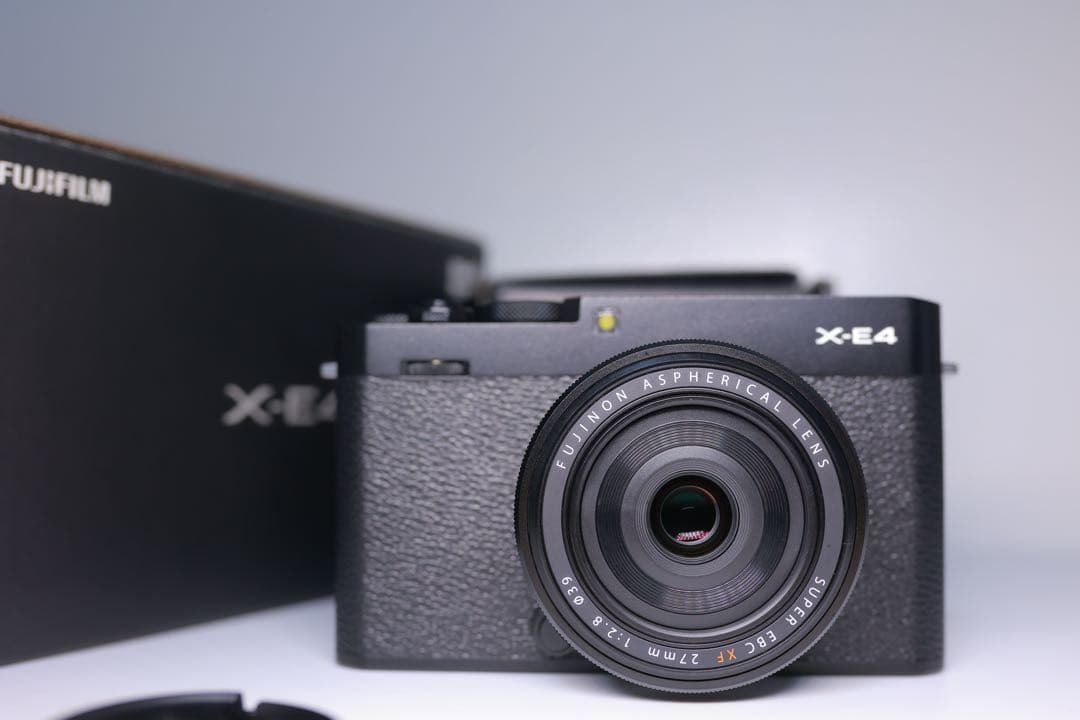 Fujifilm X-E4 + XF 27MM f2.8 2000 シャッター