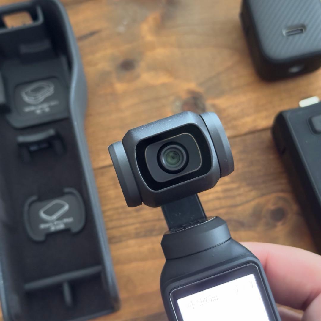 DJI Osmo Pocket 3 クリエイターコンボ(マイクロSDおまけ付き)