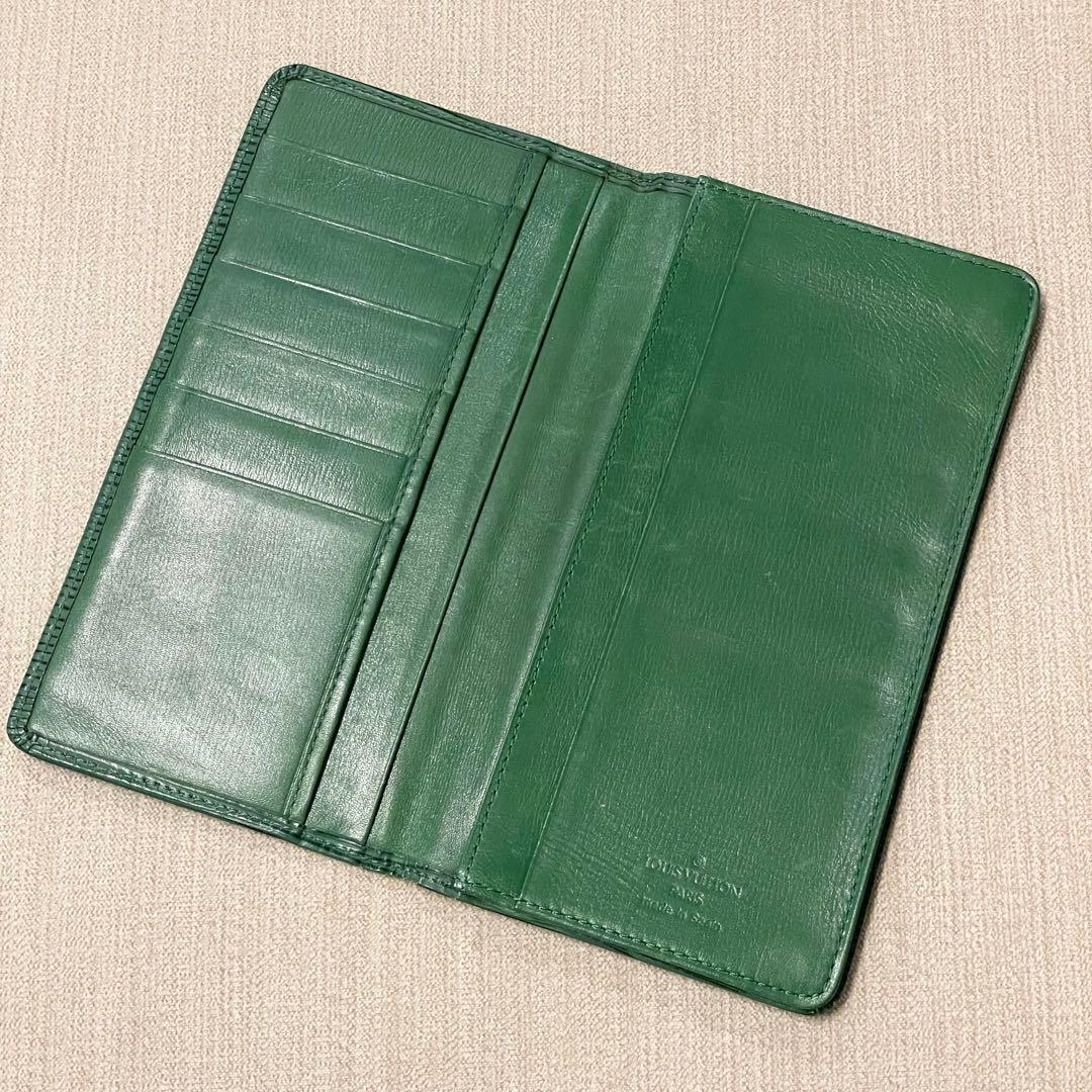 【美品】Louis Vuitton エピレザー 長財布 グリーン