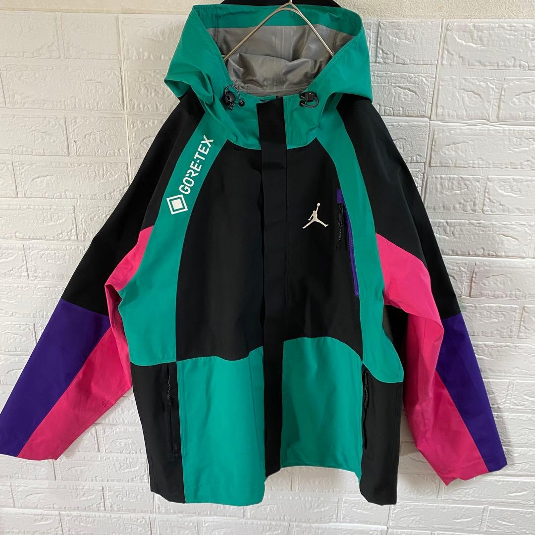 状態◎ エアジョーダン　ゴアテックスマウンテンパーカー　クレイジーカラー