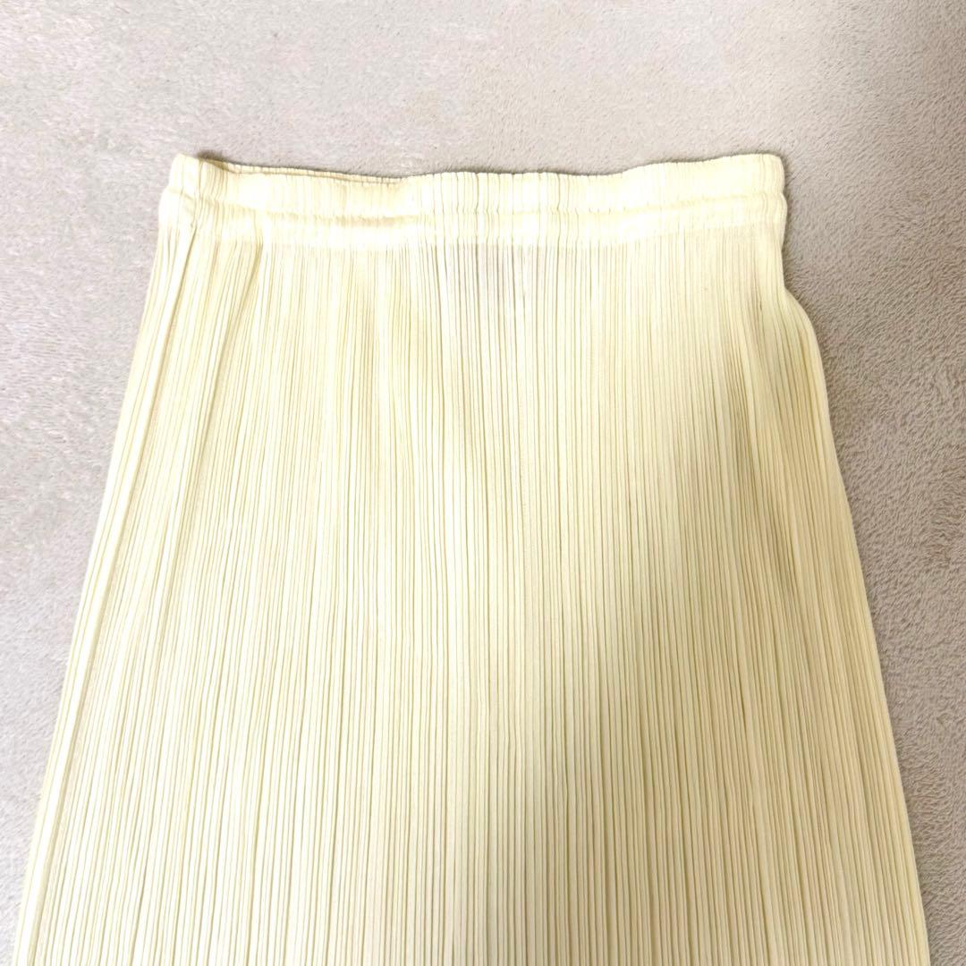 美品✨PLEATS PLEATS プリーツ　マキシ丈　アイボリー　ホワイト